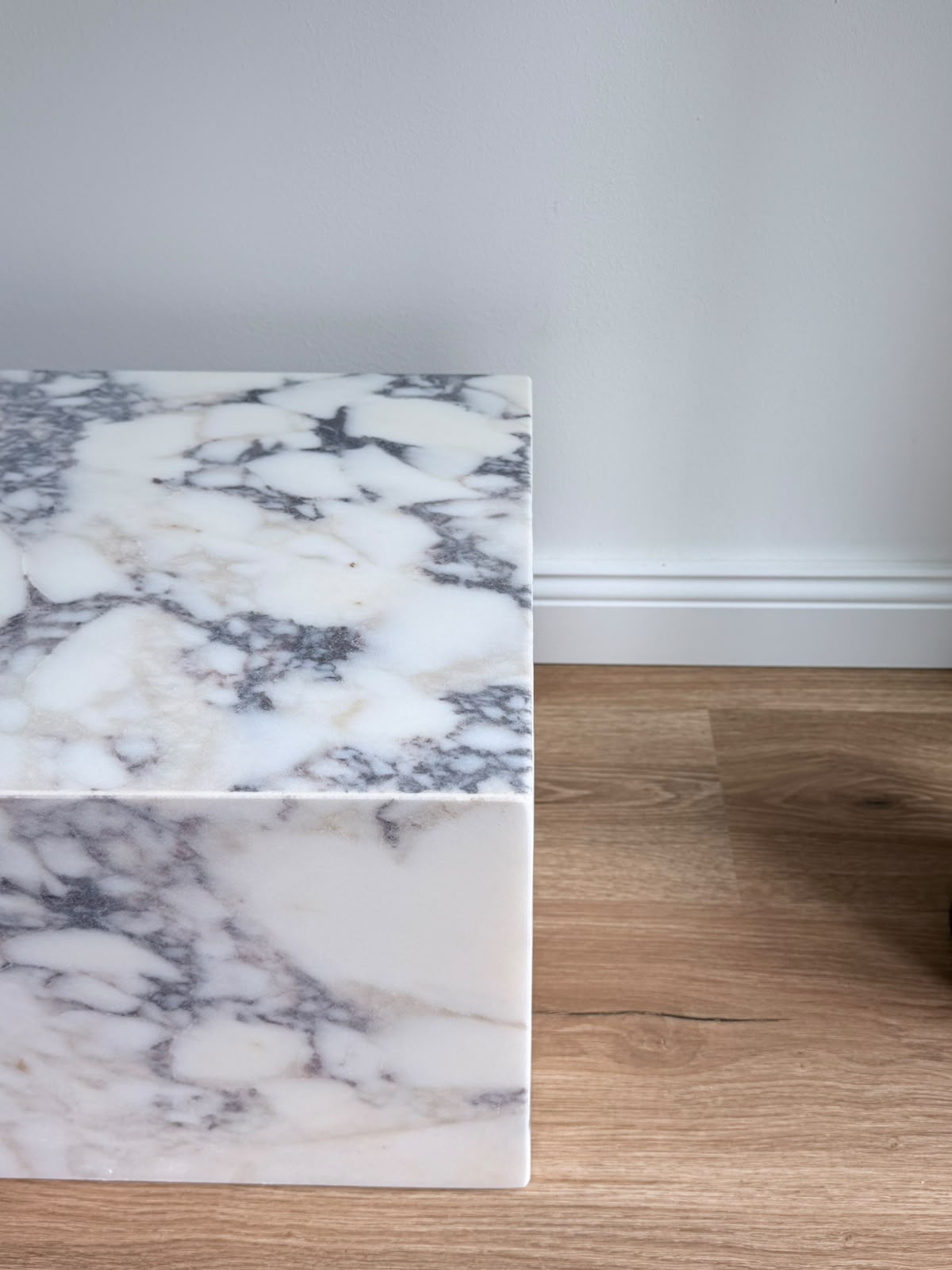 Marmeren Violet Wandconsole