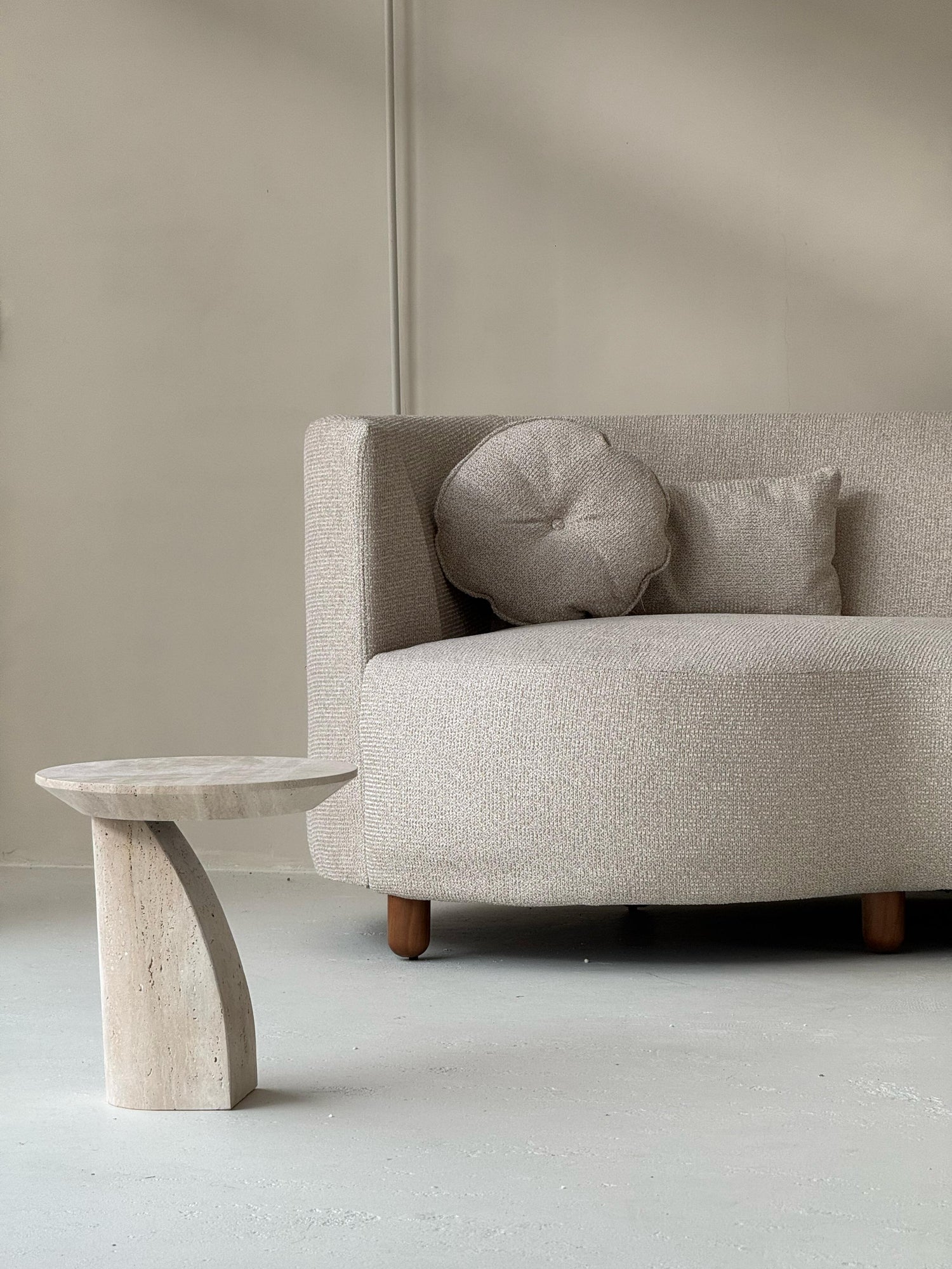 Most popular travertine and marble tables from MERAKI MARBLE – handcrafted stone furniture