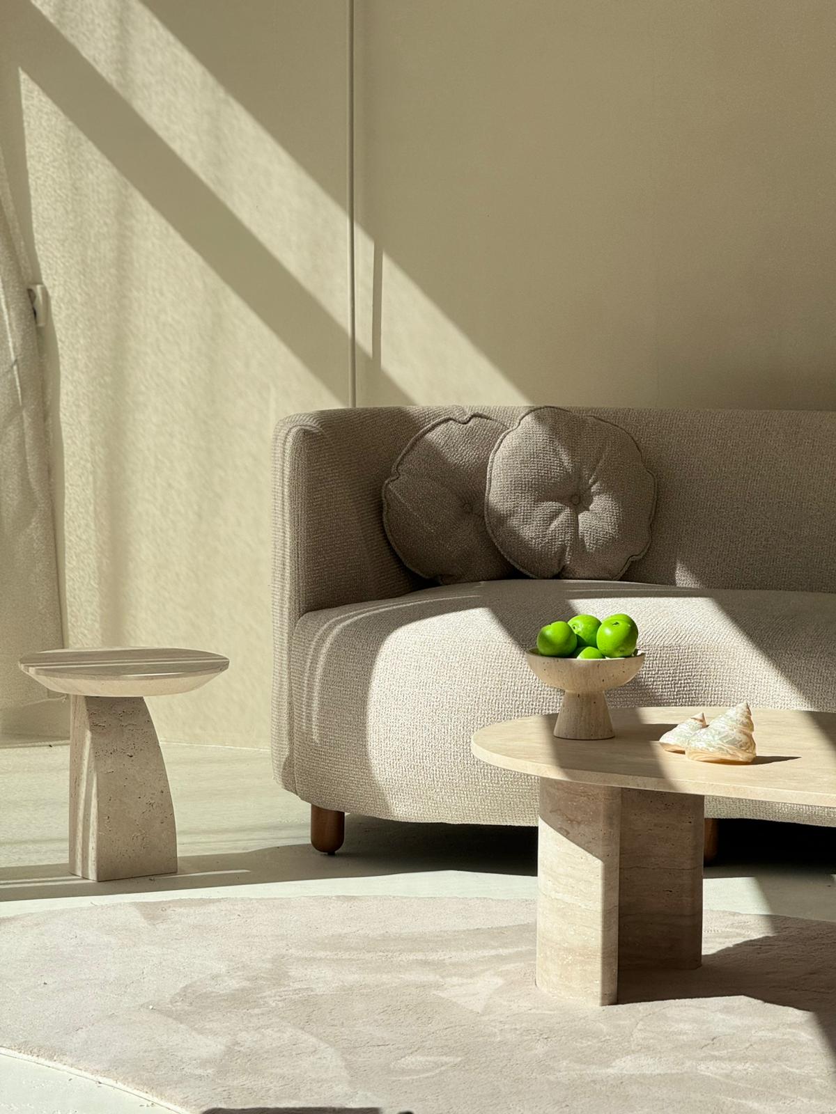 Kya | Ovale Couchtisch aus Travertin