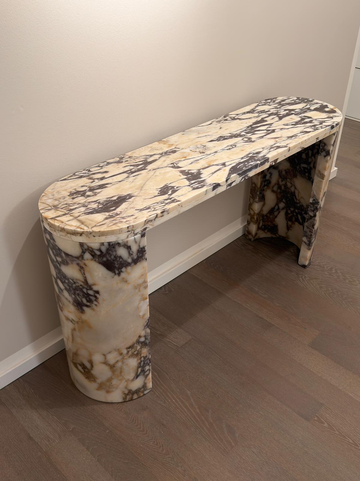 Violet Moon Marmeren Dresser